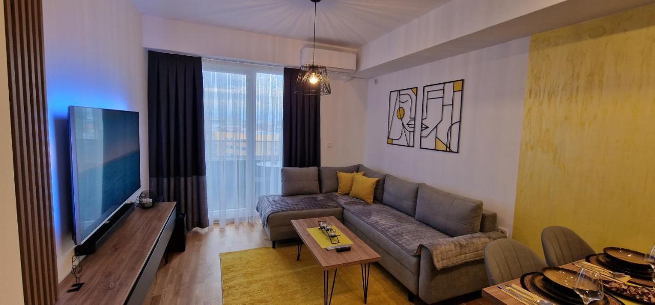 Exclusive & Modern Apartment Скопие Екстериор снимка