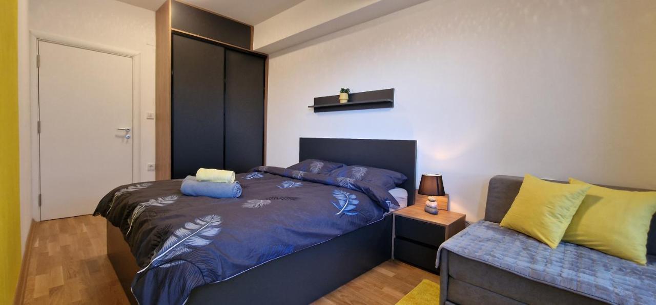Exclusive & Modern Apartment Скопие Екстериор снимка